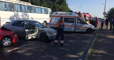 VIDEO. GRAV ACCIDENT RUTIER, LA CONSTANȚA. CINCI MAȘINI IMPLICATE - 6