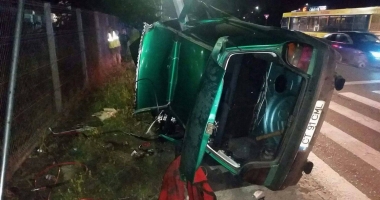 UPDATE / Galerie FOTO. GRAV ACCIDENT RUTIER LA CONSTANȚA. O PERSOANĂ ÎNCARCERATĂ! - 4