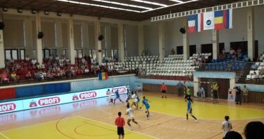 Stire din Sport : Handbal feminin / România - Franța, 26-25 în lupta pentru Trofeul Carpați