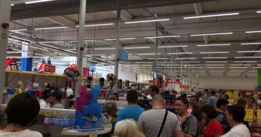Galerie foto. JUMBO A VENIT DIN GRECIA, DAR CU SERVICII DE... ROMÂNIA - 3