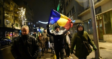 Galerie foto / PROTESTE ȘI LA CONSTANȚA: "PSD, CIUMA ROȘIE!" - 23