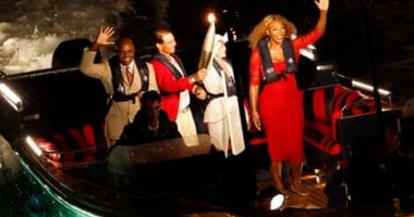 Stire din Sport : Momente istorice la JO 2024! Nadia Comăneci, în barcă alături de legendarii Nadal, Carl Lewis și Serena