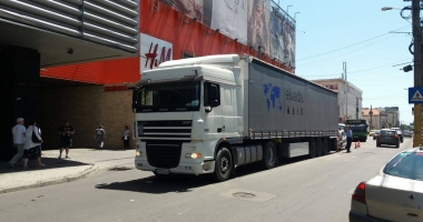 Galerie foto. Accident rutier la Constanța. Victima, LOVITĂ DE TIR, CHIAR PE TRECEREA DE PIETONI - 3