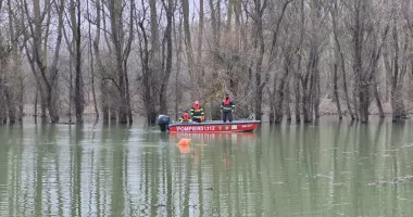 Stire din Eveniment : ISU Dobrogea continuă căutările persoanei dispărute pe Dunăre, în apropiere de Topalu