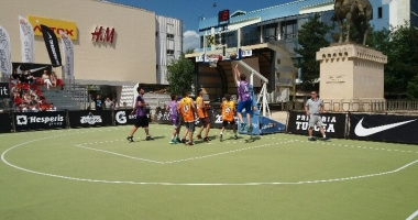 Galerie foto. Meciurile de baschet 3x3, de la Tulcea Street Play, se joacă în aceste momente - 11