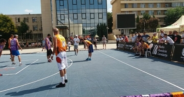 Galerie foto. Meciurile de baschet 3x3, de la Tulcea Street Play, se joacă în aceste momente - 12
