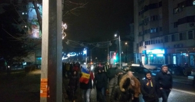 Galerie foto / PROTESTE ȘI LA CONSTANȚA: "PSD, CIUMA ROȘIE!" - 9
