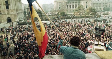 Stire din Politică-Administrație : Parlamentul ar putea organiza o ședință solemnă pentru Revoluția din 1989