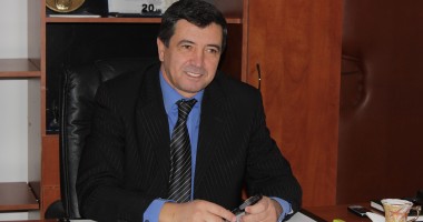 Stire din Eveniment : Șeful Gărzii de Coastă, distins cu Ordinul "Bărbăție și Credință"