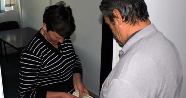 Stire din Cetățenești : Poate un locatar să strângă bani de capul lui pentru reparații?