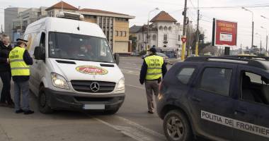 GALERIE FOTO / O tonă și jumătate de calcan și rechin, confiscată de Garda de Coastă - 4