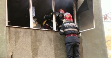 INCENDIU DEVASTATOR / A ARS UN APARTAMENT, DIN CONSTANȚA