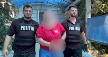 Stire din Eveniment : A înjunghiat o persoană și s-a făcut nevăzut. Polițiștii constănțeni l-au reținut după o săptămână de căutări
