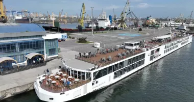 Stire din Economie : Nava Viking Kadlin revine cu noi serii de turiști la Constanța