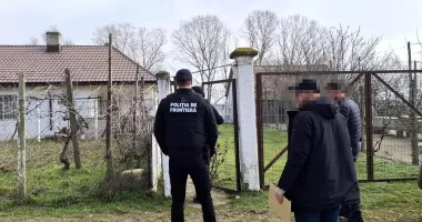 Peste 15 kilograme de icre negre, ridicate în urma unor percheziții coordonate de procurori - 4