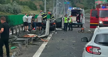 UPDATE Trei persoane au fost rănite într-un accident rutier, pe A2! Intervine elicopterul SMURD