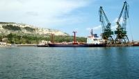 Stire din Economie : Bulgarii susțin că portul Burgas dă clasă portului Constanța