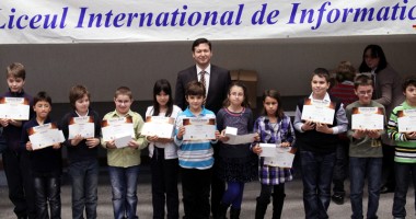 Stire din Cultură-Educație : Cum au fost răsplătiți cei mai buni matematicieni constănțeni