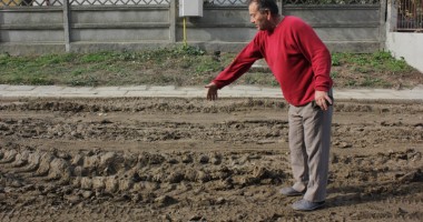 VIDEO - În cartierele Constanței. CUFUNDAȚI ÎN MOCIRLĂ. Niciodată nu au avut asfalt pe străzi! - 4