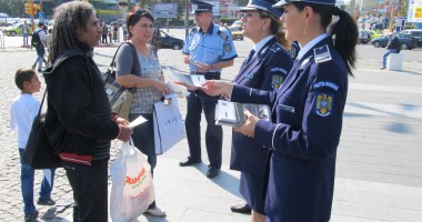 Stire din Eveniment : Galerie foto. Polițiștii constănțeni au ieșit astăzi în stradă. Vezi de ce!