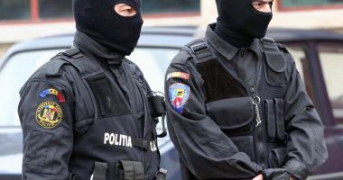 Stire din Eveniment : Percheziții în mai multe județe la persoane care au obținut venituri din tranzacţii cu monede virtuale