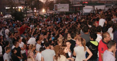 Stire din Cultură-Educație : Cine s-a prezentat la preselecția "Românii au talent" de la Constanța