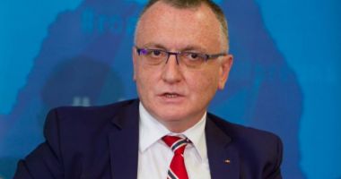 Stire din Cultură-Educație : Promisiunile ministrului Sorin Cîmpeanu în legătură cu plata orelor remediale
