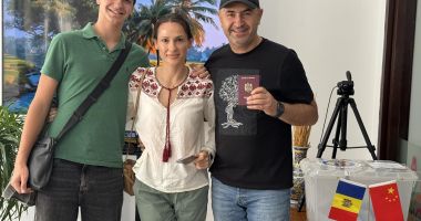 Alegeri Republica Moldova. Străbat mii de kilometri pentru a merge la ambasade să voteze - 2
