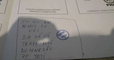 Galerie foto. Iată ce MESAJE INCREDIBILE au scris românii pe buletinele de vot - 3