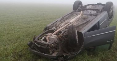MAȘINĂ RĂSTURNATĂ într-o zonă periculoasă. Al doilea accident în două zile! - 2