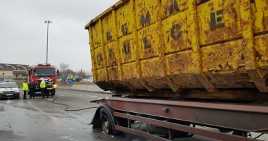 Un tir a luat foc pe autostrada A4, spre Ovidiu - 2