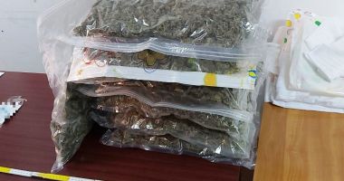 Prinși în flagrant delict în timp ce transportau droguri - 2