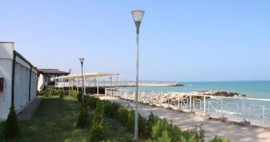 Au pus lacătul pe afaceri! Hoteluri şi pensiuni de pe litoral, scoase la mica publicitate - 4