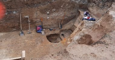 GALERIE FOTO. Un nou mormânt descoperit de arheologi la Mormântul Hypogeu - 2