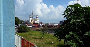 GALERIE FOTO / Protest spontan la Agenţia Română de Salvare a Vieţii Omenești pe Mare - 3