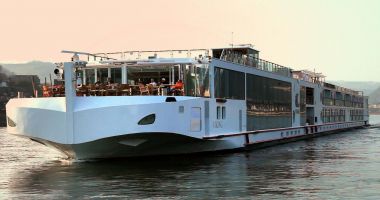 Navele fluviale de pasageri „Viking Rinda” şi „Savor”, escale în portul Constanţa - 2