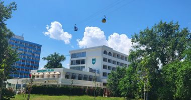 Afaceri estivale pe litoral! Cine câştigă şi cine pierde în "deşertul" din Mamaia - 3