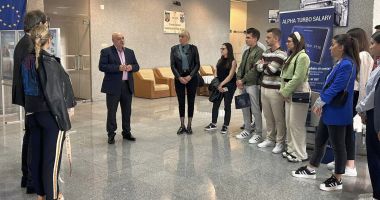 Directorul general al Administraţiei Canalelor Navigabile, Florin Goidea: "În momentul de faţă, avem specialişti, dar eu sunt tipul de manager care încurajează tineretul!" - 2