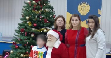 Moş Crăciun a venit cu tolba plină la copiii şi nepoţeii experţilor contabili - 2
