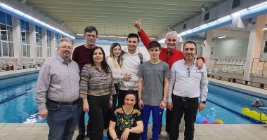 Palmă dată autorităţilor! Peste 21.000 de lei, strânşi la aqua-maratonul de la Palatul Copiilor - 2