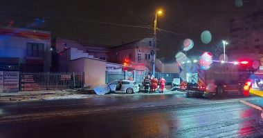 Câtă inconștiență! Accident rutier provocat de un minor de 15 ani, care s-a urcat la volan - 2