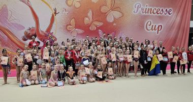 Stire din Sport : Gimnastele de la Cumpăna, medaliate la Competiția Internațională “Princesse Cup” din Belgia
