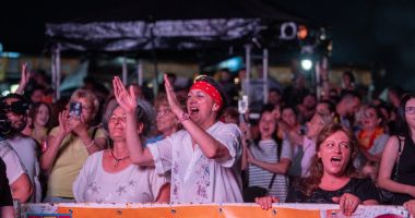 Foreversea Festival Mamaia Nord, la final. Peste 10.000 de participanți s-au bucurat de hiturile care au marcat generații - 2