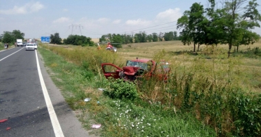 IMAGINI ȘOCANTE / GRAV ACCIDENT RUTIER LA SIBIOARA. O FEMEIE A MURIT, ȘOFERUL ERA BEAT MANGĂ - 4