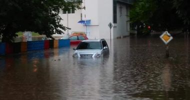 GALERIE FOTO / Imagini cu prăpădul făcut de ciclonul din Marea Neagră în Bulgaria - 3