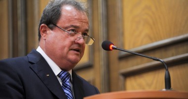 "Rog USL să respecte măcar în al 12-lea ceas legile și Constituția"