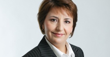 Stire din Politică-Administrație : Sulfina Barbu: România ar fi sărăcit în 2011 cu peste 6,5 miliarde de lei dacă ne luam după USL