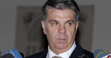Stire din Politică-Administrație : Zgonea: "Nu mai e nevoie de cvorum pentru începerea ședinței de plen a Camerei"