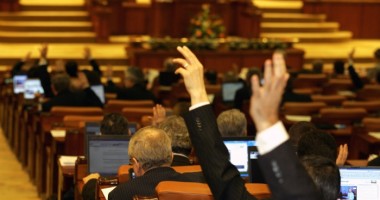 Stire din Politică-Administrație : Bugetul MAE va fi dezbătut duminică de comisiile reunite de politică externă