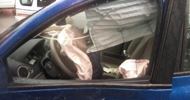 În această dimineață! TREI AUTOTURISME și O DUBIȚĂ, implicate într-un ACCIDENT RUTIER în Constanța. O femeie a fost rănită. GALERIE FOTO - 3